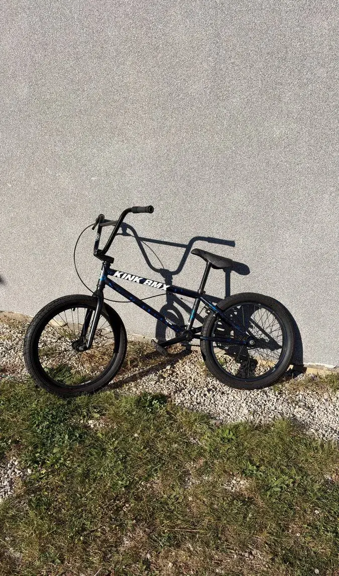 Kink BMX – čierno-modrý 🔥