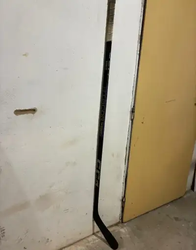 Hokejku CCM Ribcore Trigger 9pro