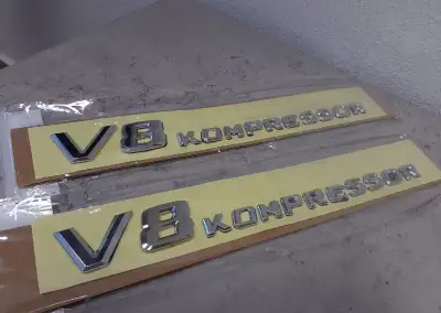 Mercedes-Benz V8