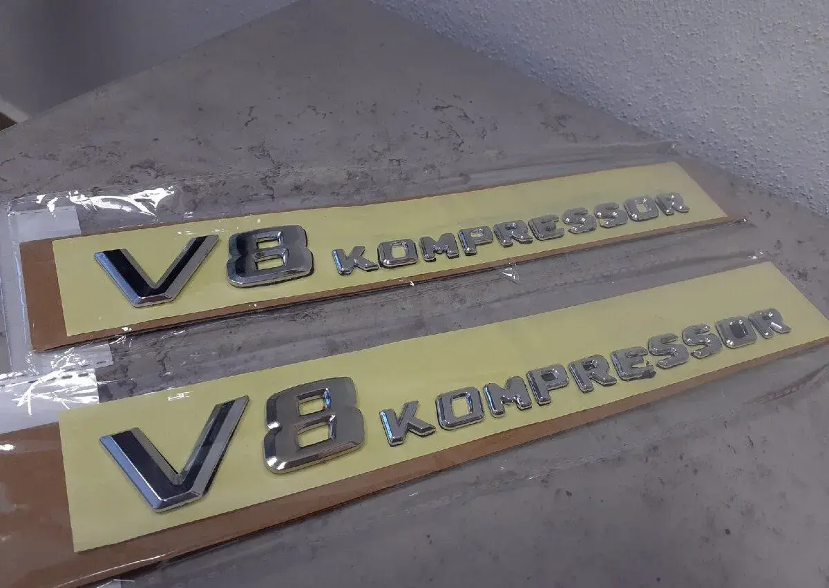Mercedes-Benz V8