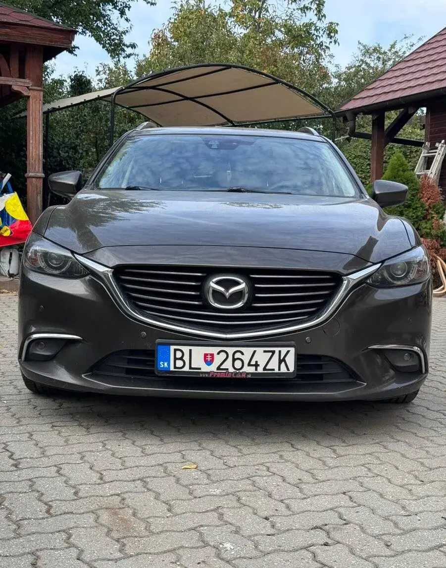 Mazda – 2015, 229 000 km