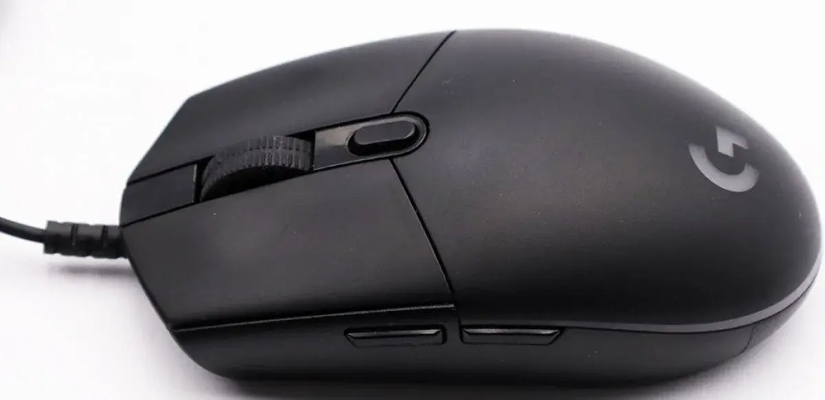 Logitech G203