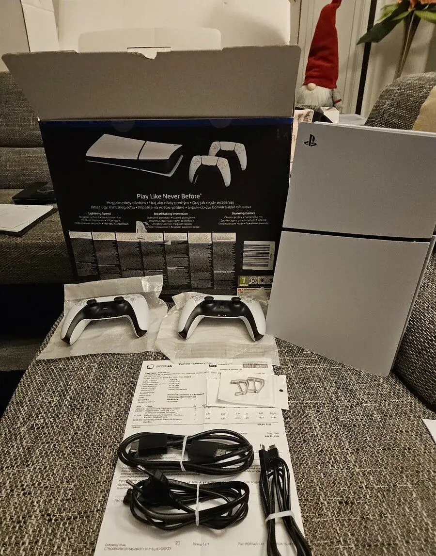 SONY PLAYSTATION 5 ,DIGITAL EDITION-SLIM-825 Gb-2 OVLADACE