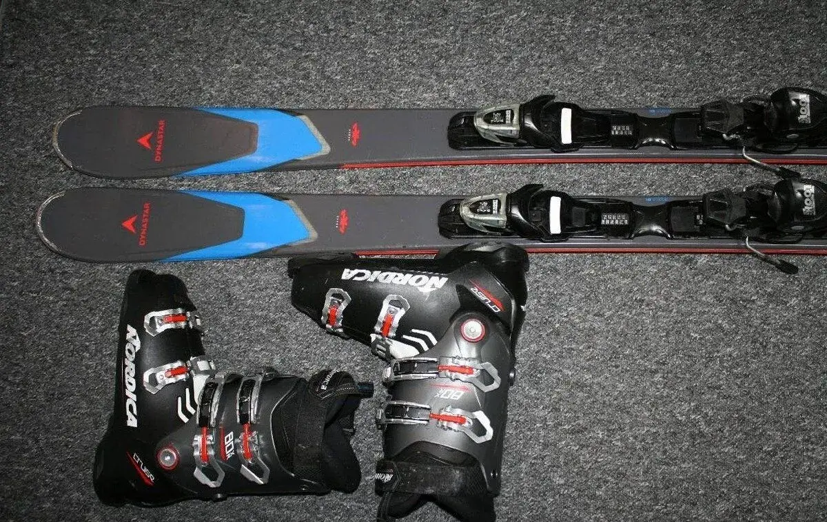 LYžE DYNASTAR 164 CM
