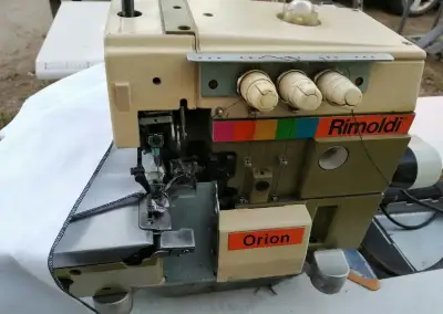Overlock priemyselný trojnitný Rimoldi
