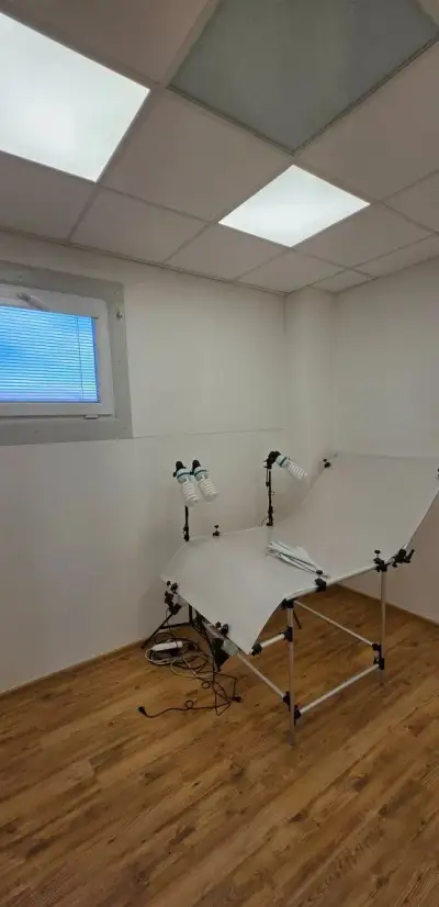 Fotografický stôl so svetlami