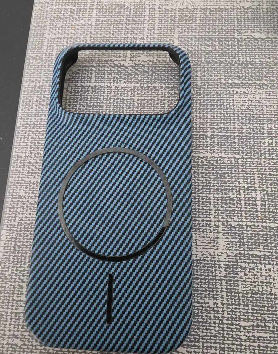 Kryty na Iphone 17pro