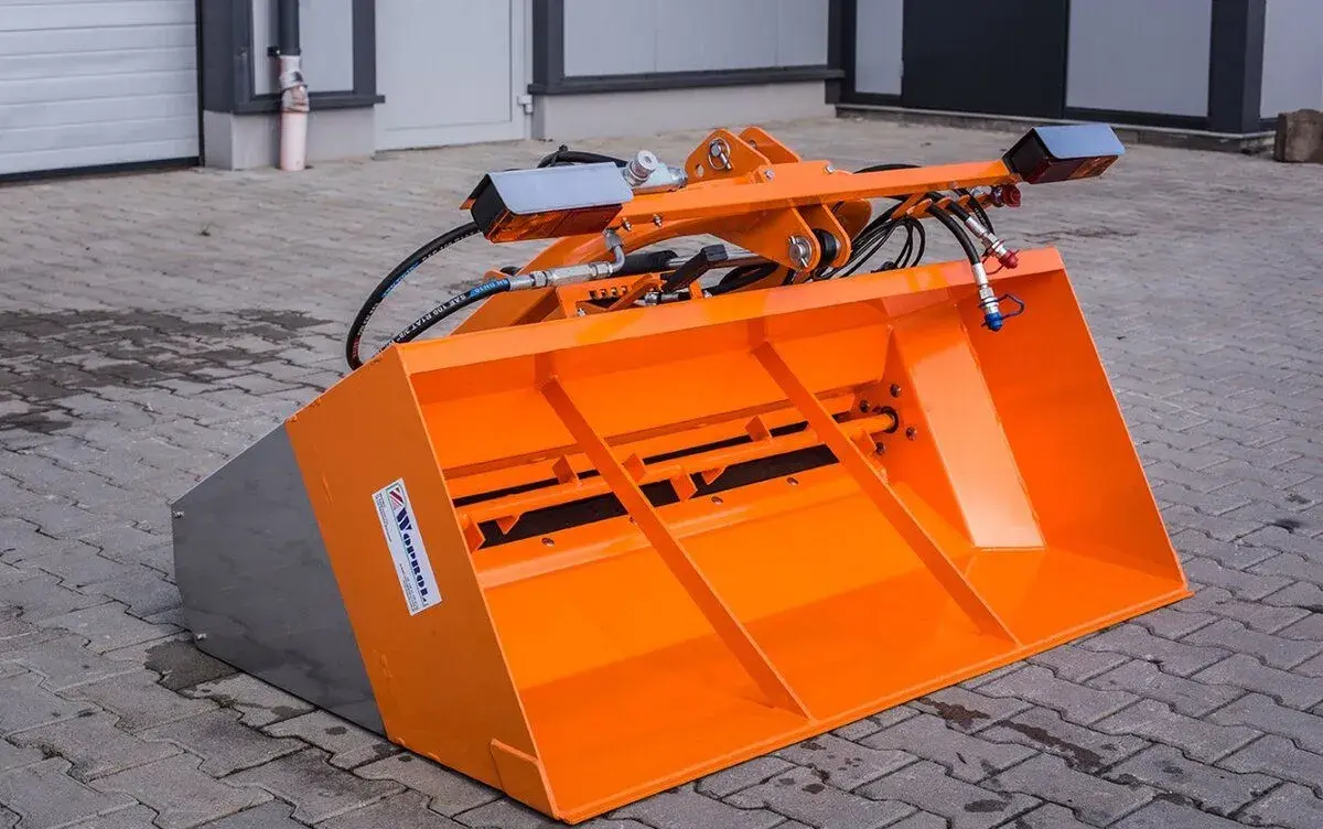 Komunálny sypac 1.2 m