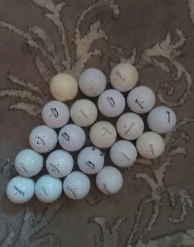 Golf lopty,tiež aj Bag