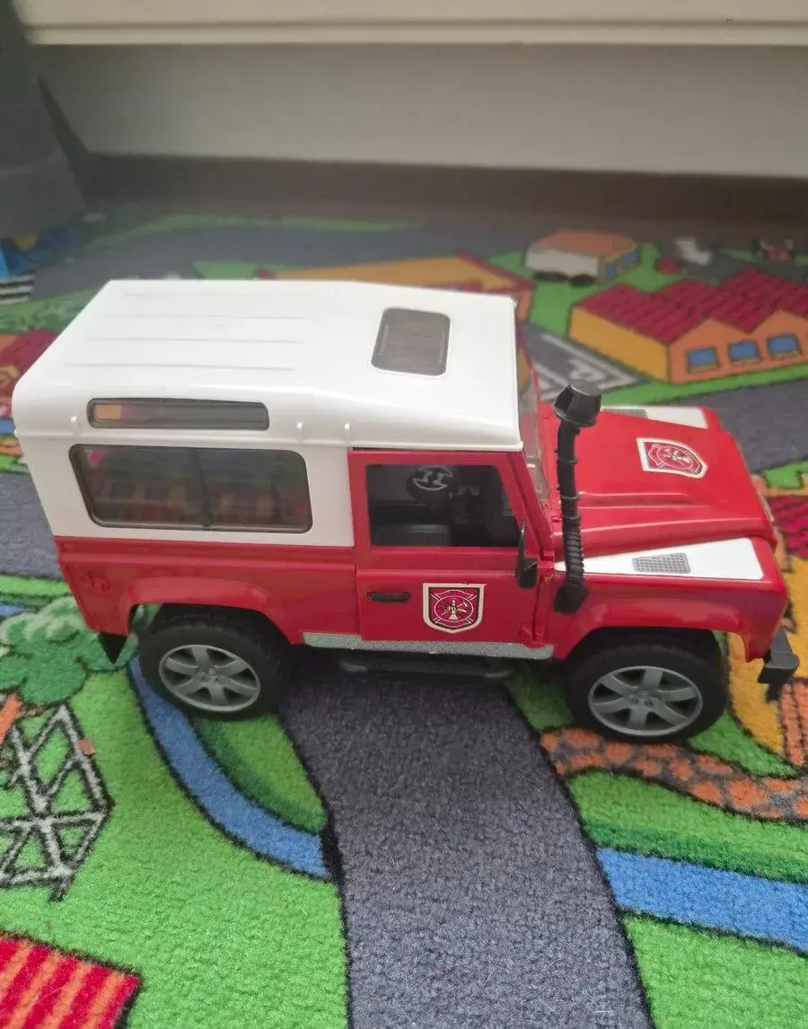 Bruder - hasičské auto