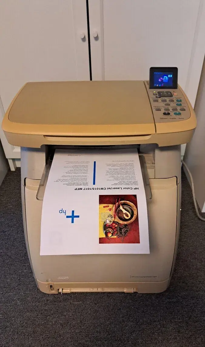 Farebná laserová multifunkčná tlačiareň HP CM1017MFP