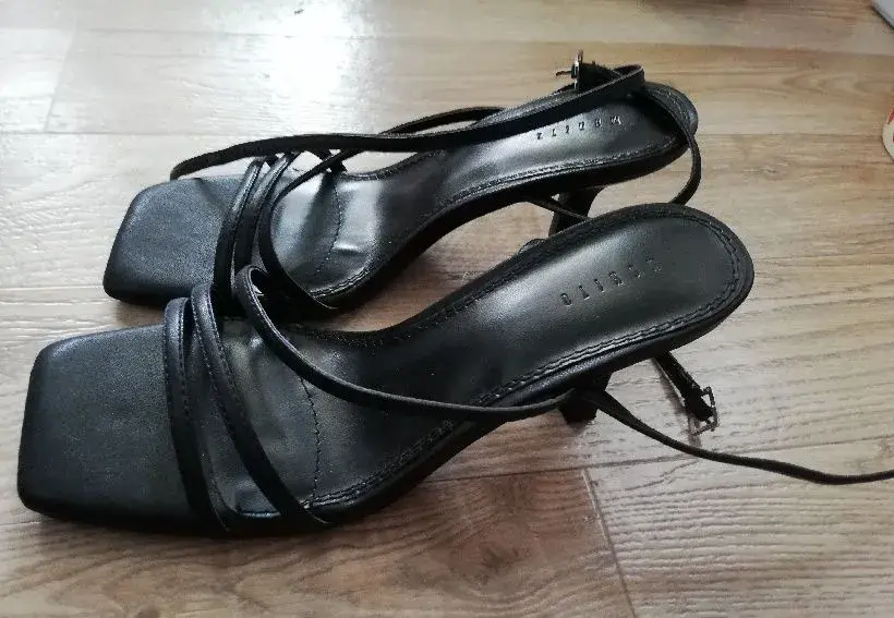 dámske sandále č.36