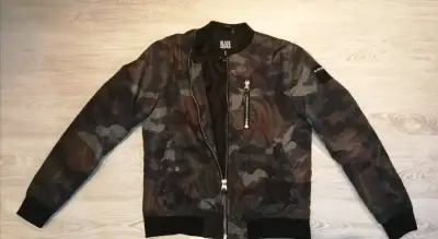 Maskáčová bunda bombera veľ. S zn. BLACK SQUAD