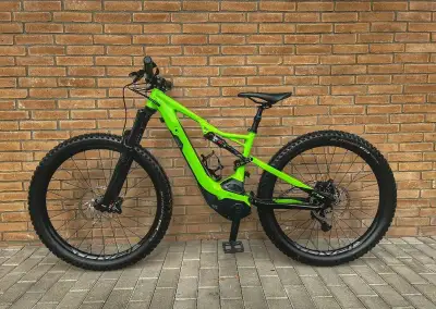 Elektrobicykel Specialized Turbo Levo / S / 27,5" / 1482 km