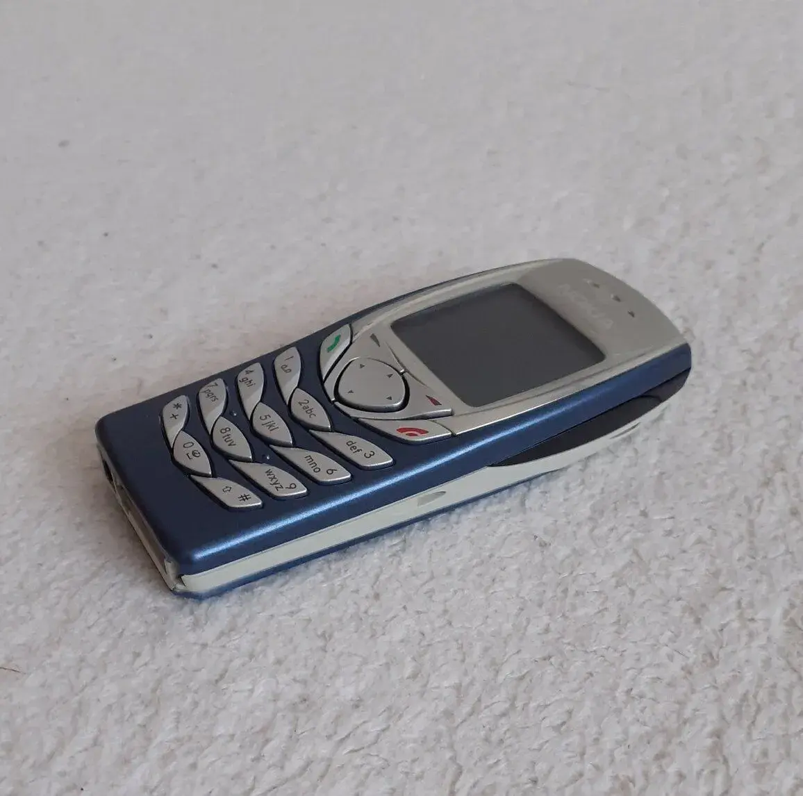 NOKIA 6100