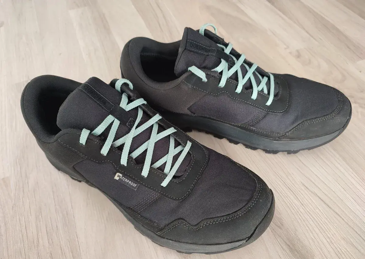 Turistické topánky zn. Decathlon