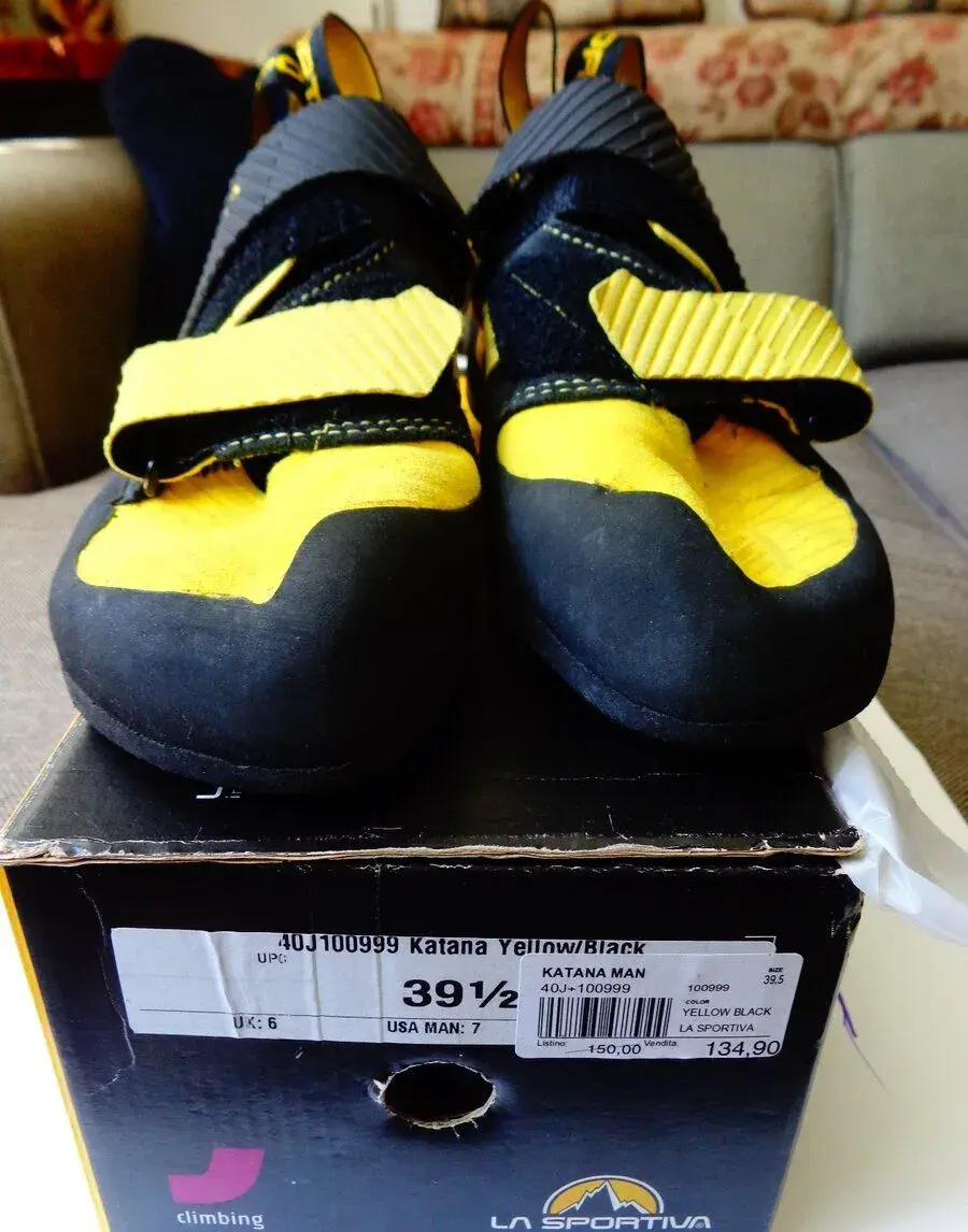 lezečky ,magnezium,batoh ,materialovy nosič