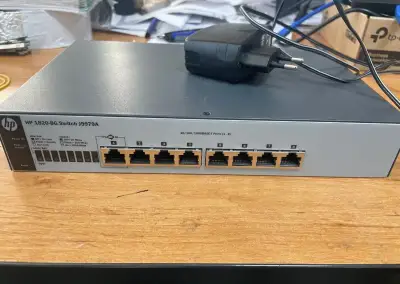 HP 1820 Switch , 8 port