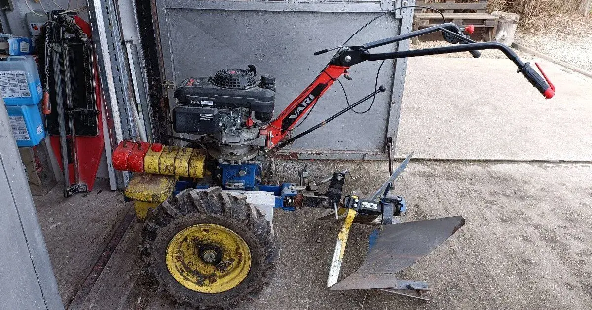 Vari malotraktor