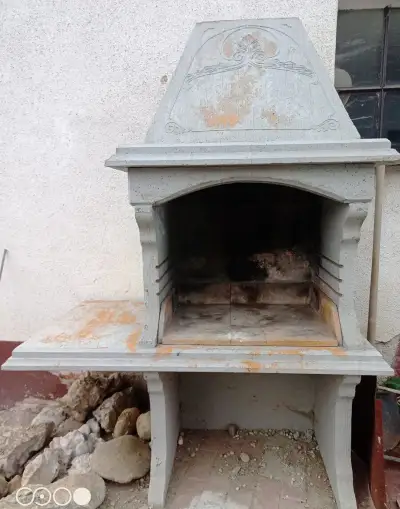 Betonovy zahradny grill/krb
