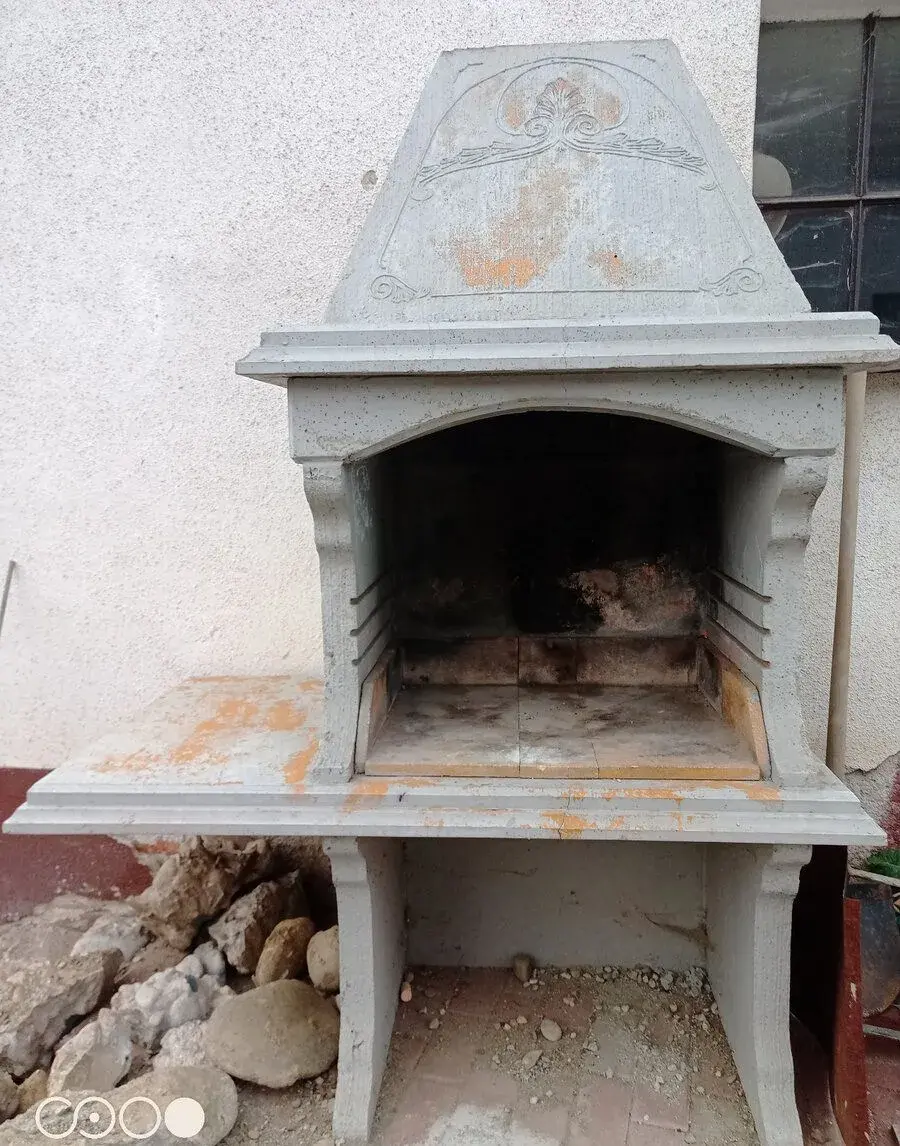 Betonovy zahradny grill/krb