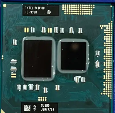 Procesor i3-330M