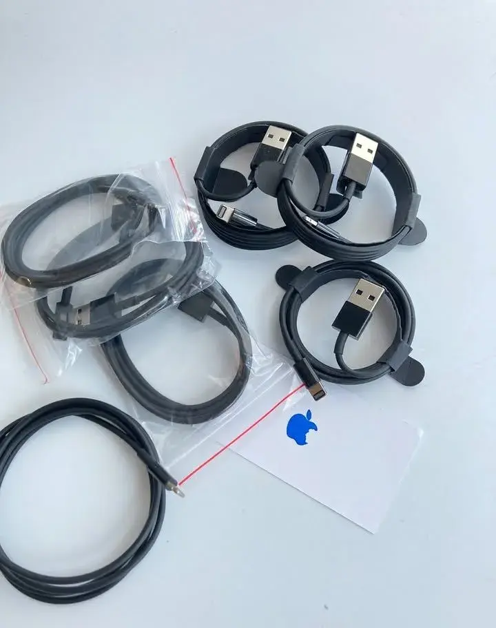 Čierny Originál Apple Lightning to USB Cable 1 m Black