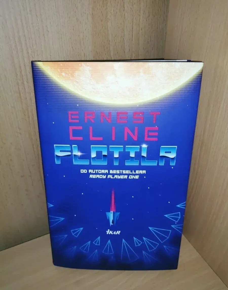 Nova, necitana kniha Flotila / Ernest Cline