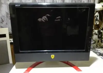 Acer Ferrari F-20 monitor.