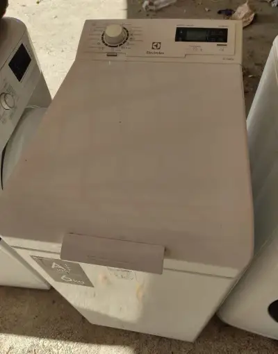 Práčku ELECTROLUX