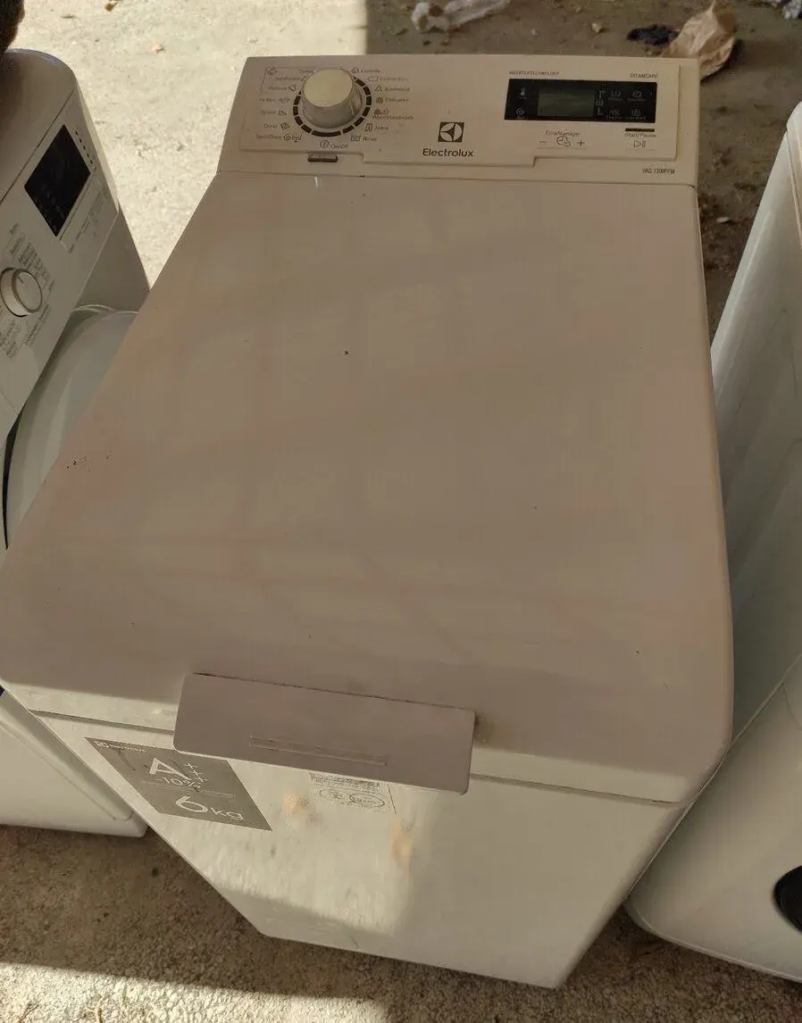 Práčku ELECTROLUX