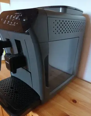 Automatický kávovar Philips Series 800 EP0824/00