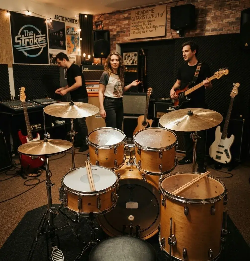 HĽADÁME BUBENÍKA / BUBENÍČKU DO KAPELY 🥁