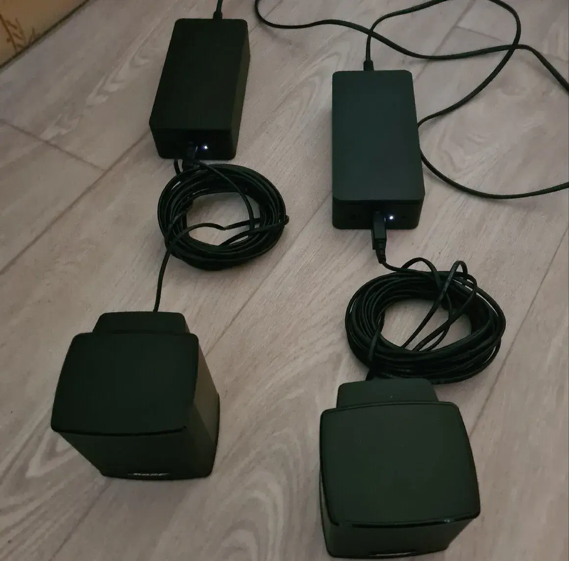 Bose Virtually Invisible 300