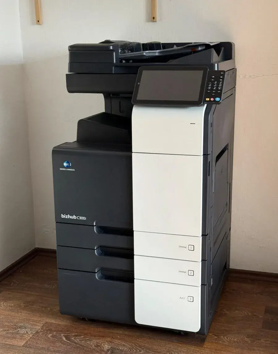 Konica Minolta C300i farebna A3
