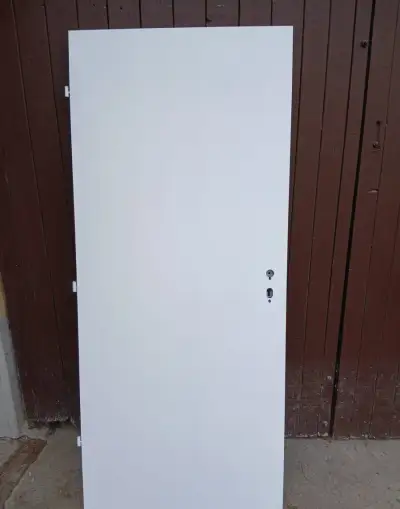 Plechové dvere 80cm so zárubňou