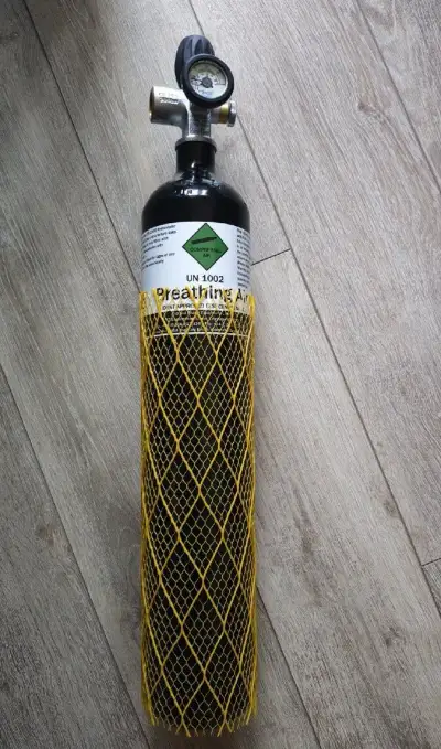 Fľašu Midland Diving 3L / 300 bar DIN G5/8