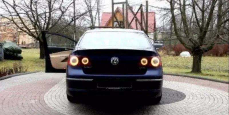 PASSAT FULL SKYLINE