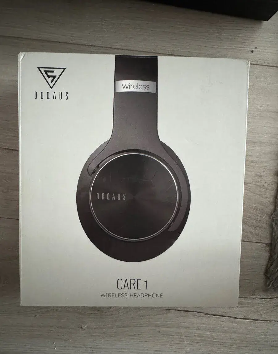 Wireless headphone Care 1