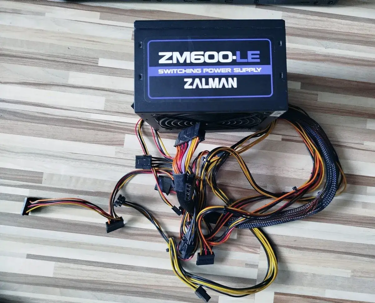 ATX zdroj Zalman ZM600-LE