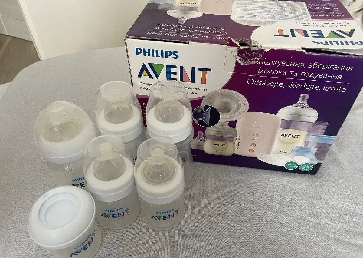 Elektrická odsávačka mlieka Philips Avent + fľašky a nádoby