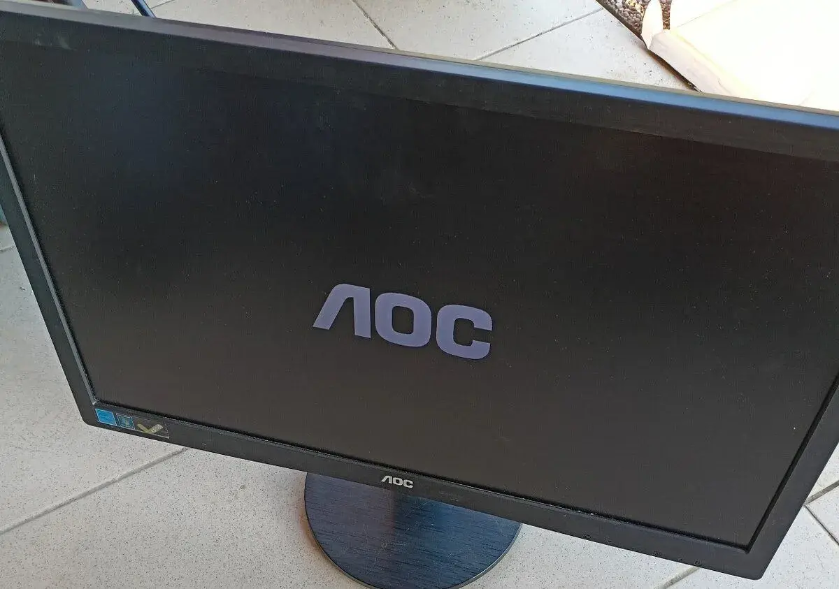 AOC monitor 22''