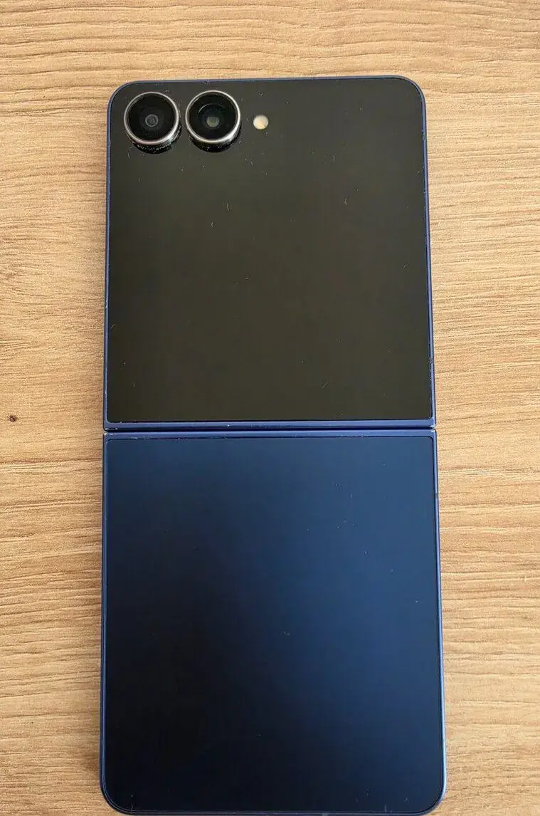 Samsung Galaxy Z Flip 7 256GB