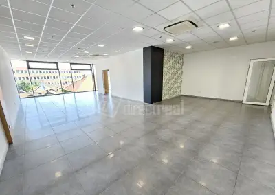 Priestory na kancelárie, obchody, služby od 21 m2 až p…