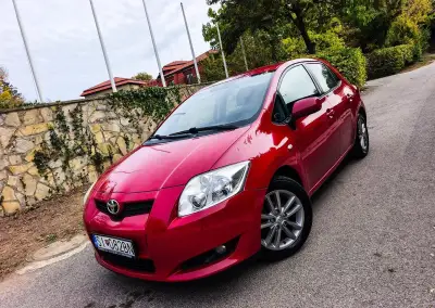 Toyota Auris – 2008, 180 000 km