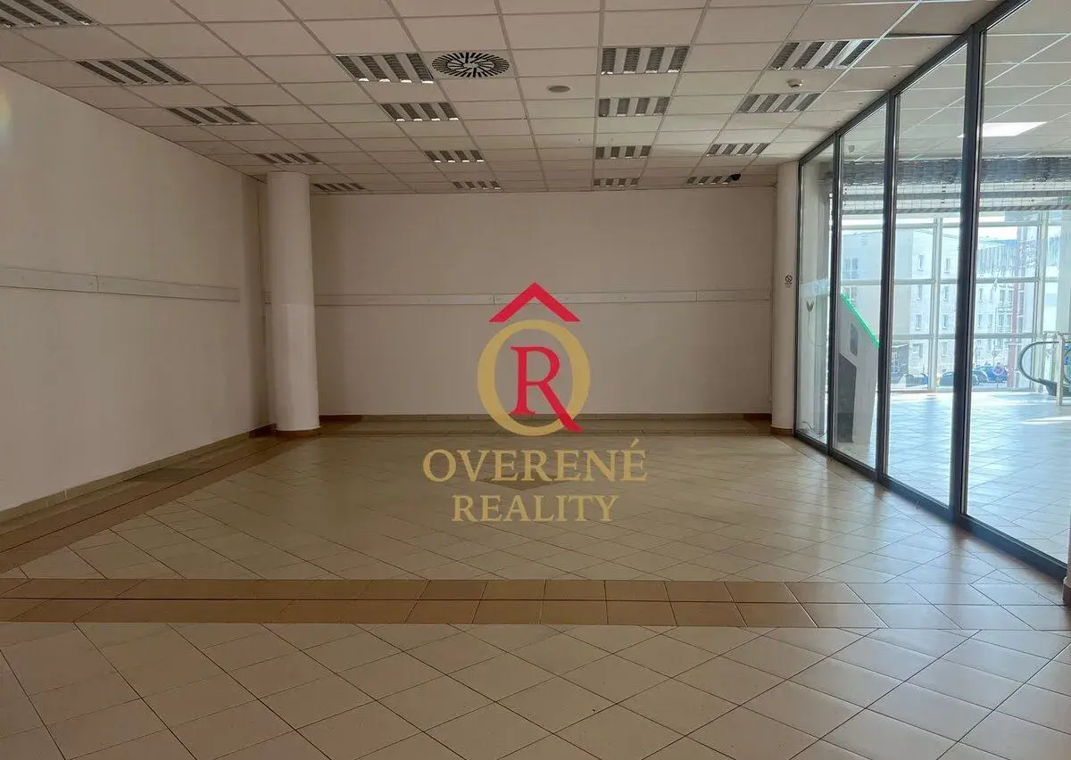 Obchodný priestor na prenájom 79 m² - Banská Bystrica NO718Z
