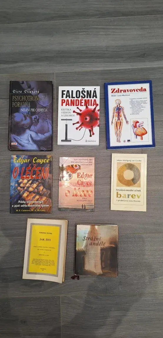 Rôzne knihy o zdraví