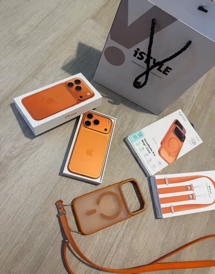 iPhone 17 pro 256gb orange