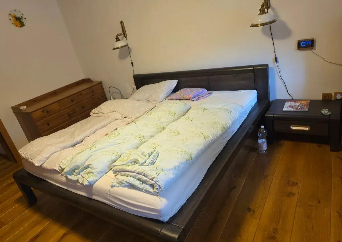 Postel z EBENOVEHO MASIVU