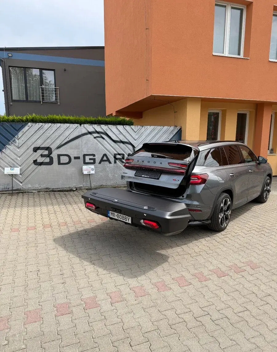 Thule Arcos XL 450L – box na ťažné zariadenie – prenájom
